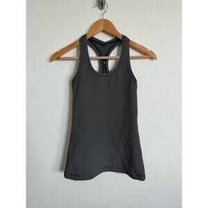 Lululemon women’s racerback tank top black and white stripe size 4 yoga workout
